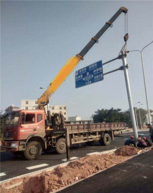融水设备吊装租赁吊车要用多大吊车